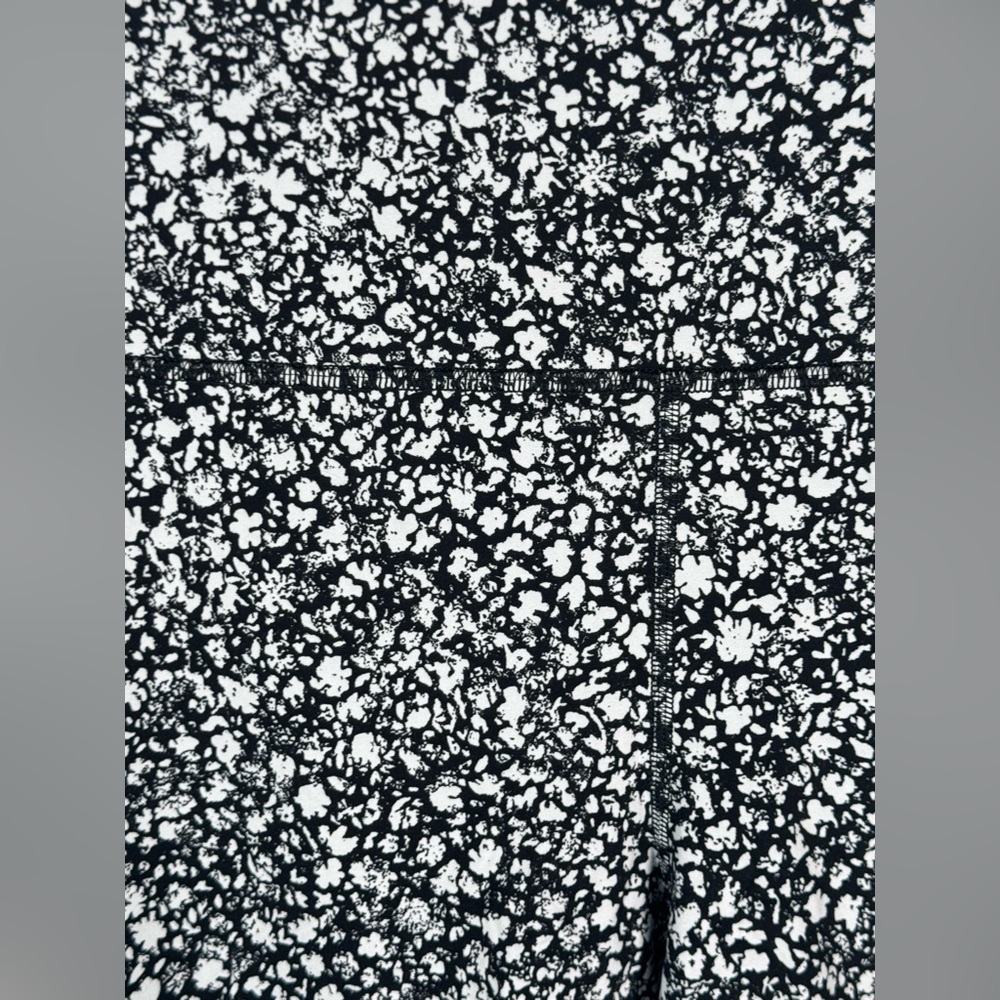 NWOT Lululemon Align High-Rise Pant 25" Venture Floral Alpine White Black - Picture 7 of 10